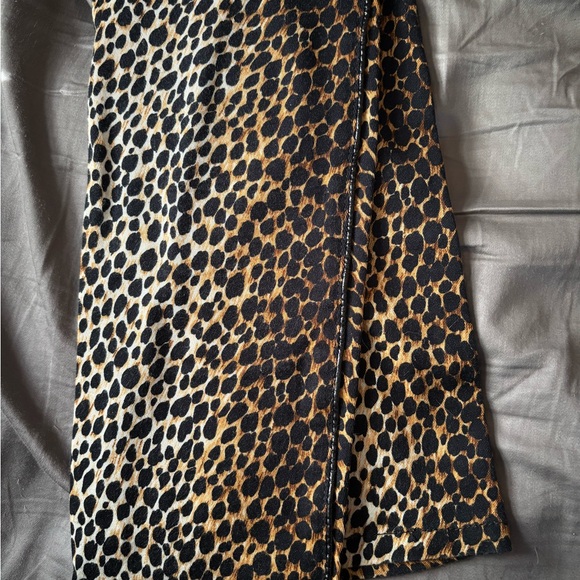 Dolce & gabana size 27 leopard print denim leggings very tight - Picture 5 of 6